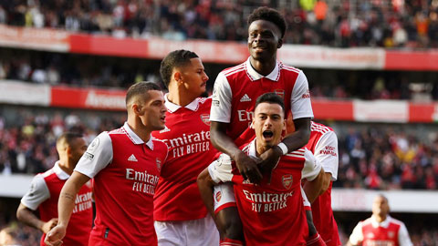 Soi kèo Arsenal vs Nottingham, 21h00 ngày 30/10: Arsenal thắng chấp góc hiệp 1