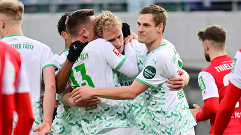 Soi kèo Greuther Fuerth vs Sandhausen, 18h00 ngày 1/10: Greuther Fuerth thắng chấp góc hiệp 1, cả trận