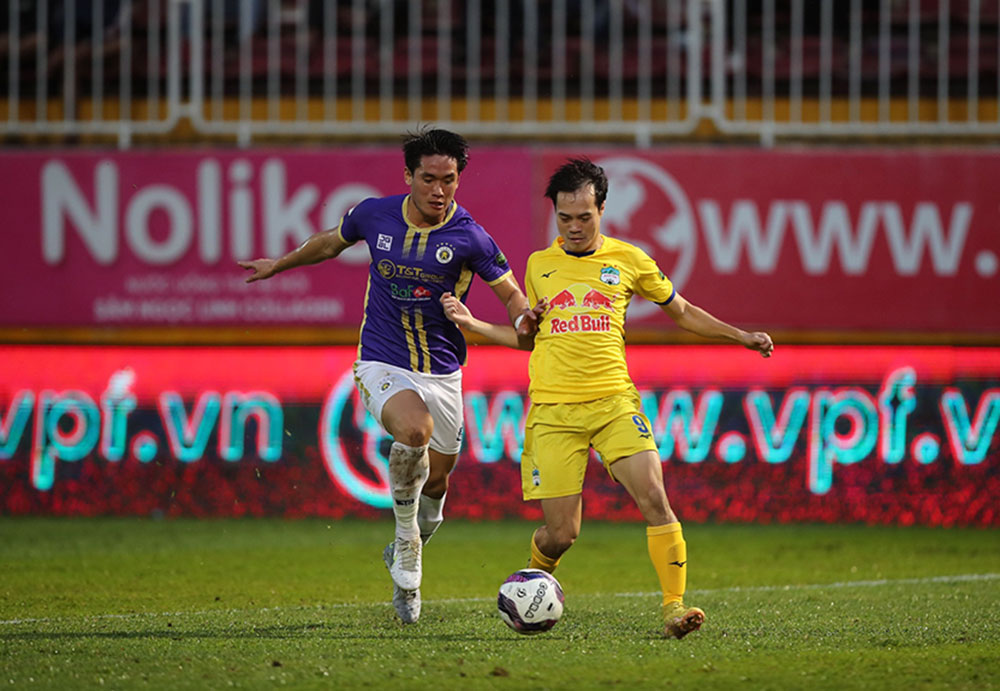Văn Toàn và các đồng đội được dự báo sẽ có trận đấu khó khăn trước Hà Nội FC - Ảnh: VPF 