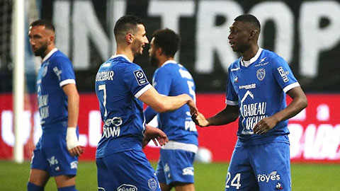 Soi kèo Dijon vs Niort, 02h45 ngày 4/2: Niort thắng kèo châu Á