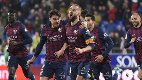 Soi kèo Malaga vs Huesca, 23h30 ngày 1/5