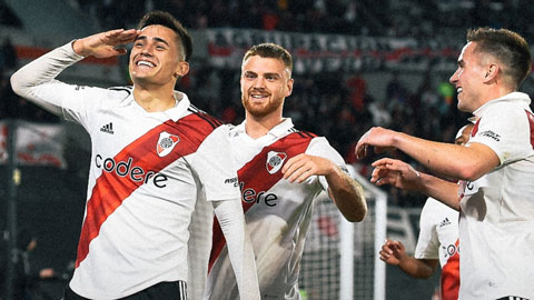 Trận cầu vàng: River Plate thắng chấp góc, Instituto đè góc hiệp 1